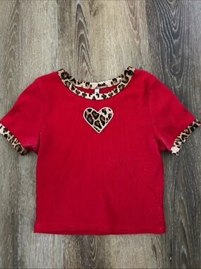 Source Unknown Red Short Sleeve Tee with Leopard Trim and Heart Patch